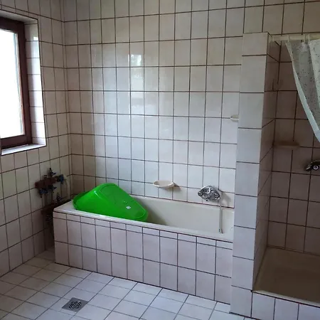 Valeria Vendeghaz Apartment *
